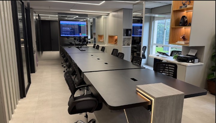 Sala de aula do curso presencial de tráfego pago em Pinheiros, São Paulo